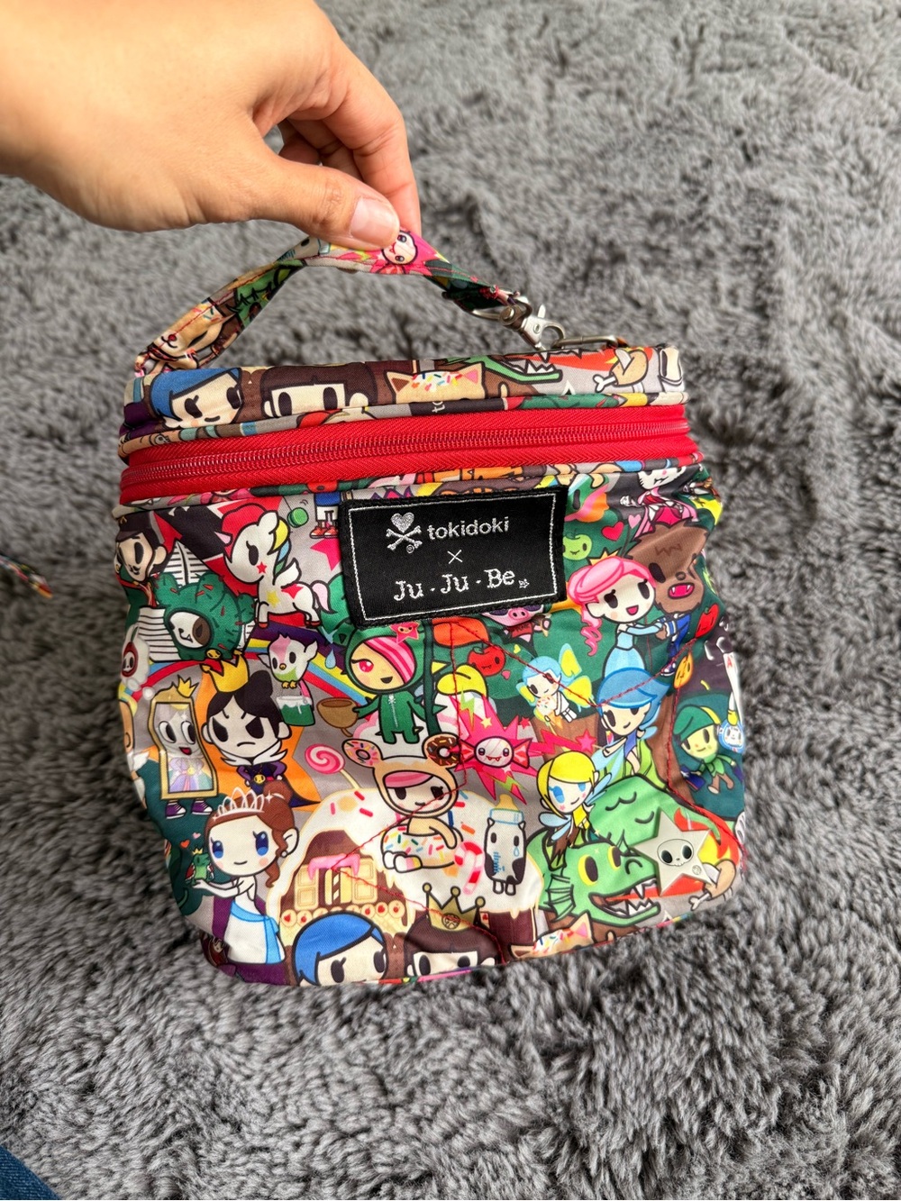 Ju-Ju-Be tokidoki Multicolor Character Print Lunch Bag with Red Zipper